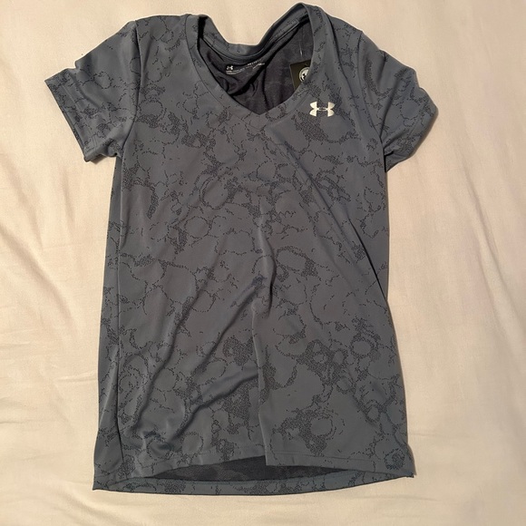 Under Armour T-shirt - Picture 1 of 2